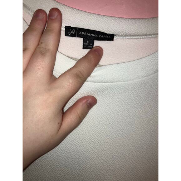 Adrianna Papell white poofy sleeve top size medium - Picture 2 of 5